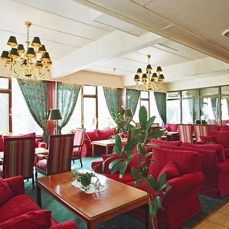 Jarl Hotel 3*